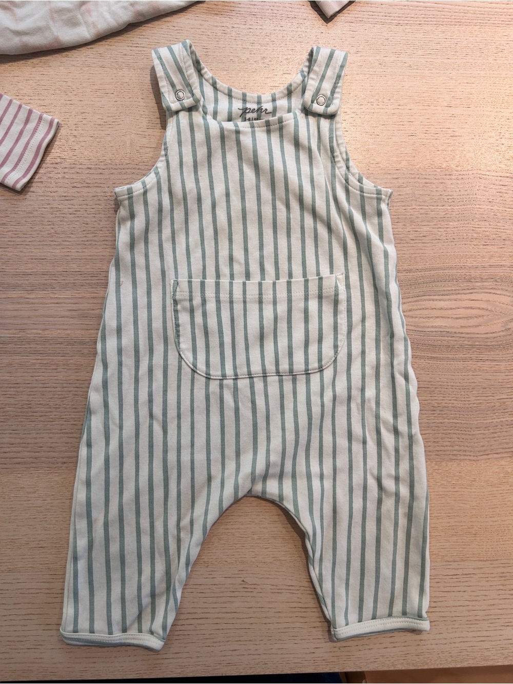 Pehr 3-6m overalls
